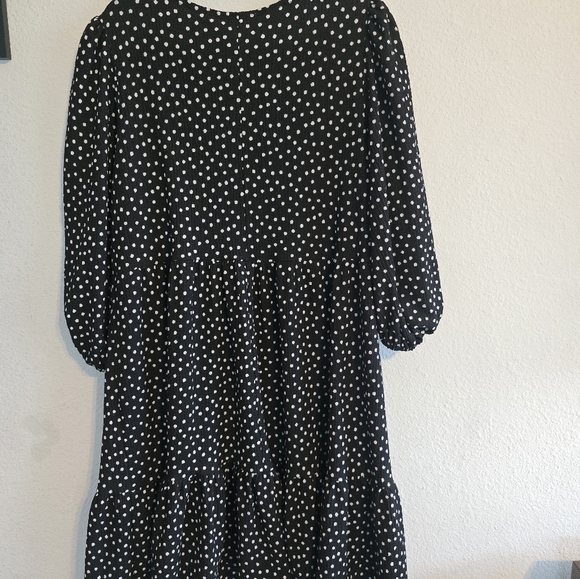 Sandra Darren Dress Womens 16W Plus Black White Long Sleeve Flowy Tiered Summer - Picture 11 of 12